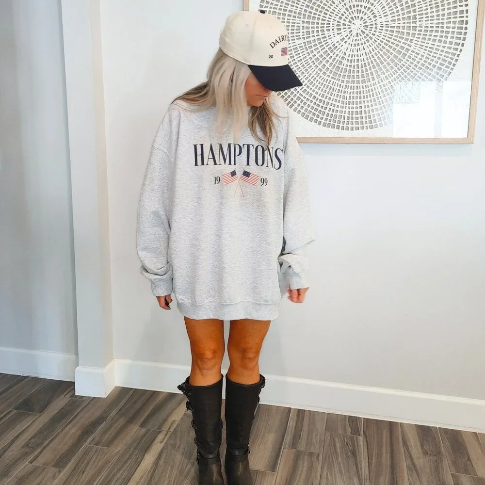 NWT Hamptons American Flag Sweatshirt